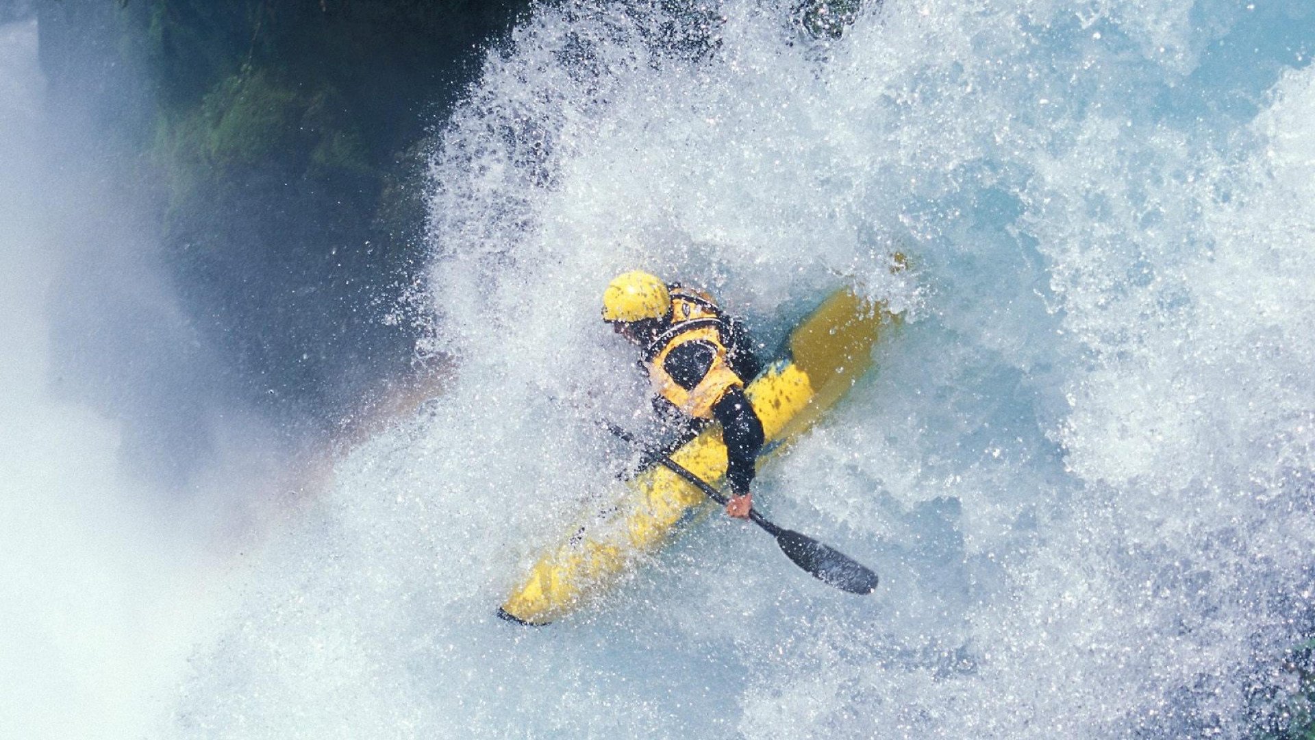巴萨举办公益赛，捐赠善款支持青少年，巴萨或获5亿欧赞助